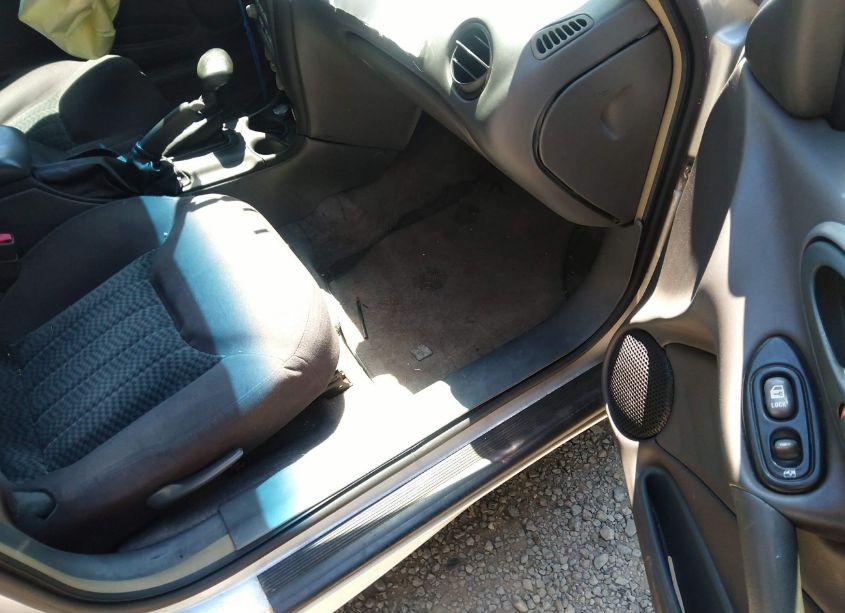 Photo 5 of 2004 Pontiac Grand AM SE (VIN 1G2NE52F44C201706)