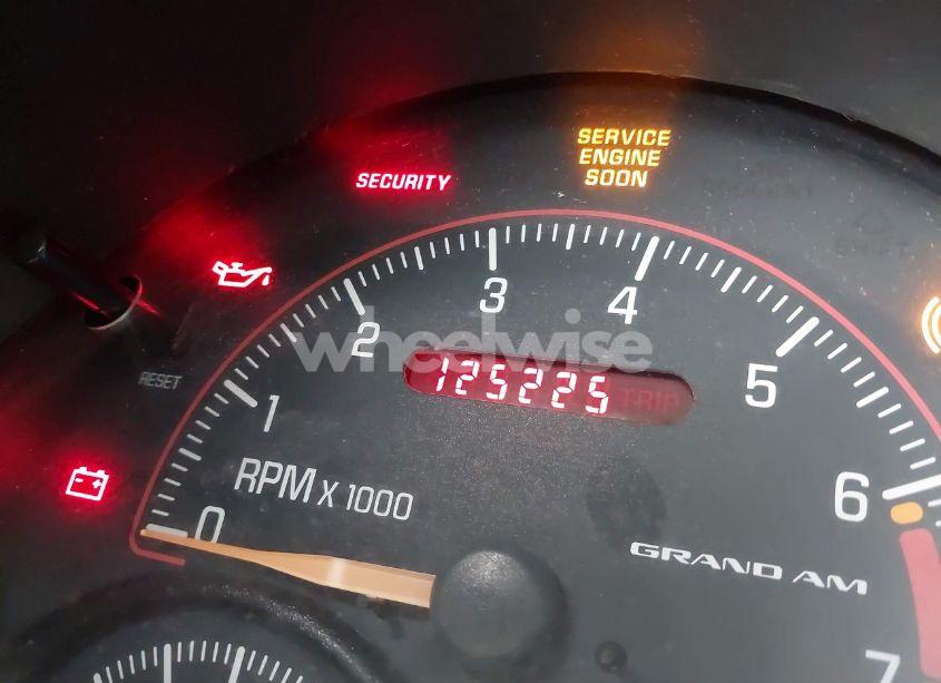 Photo 15 of 2004 Pontiac Grand AM SE (VIN 1G2NE52FX4M674634)