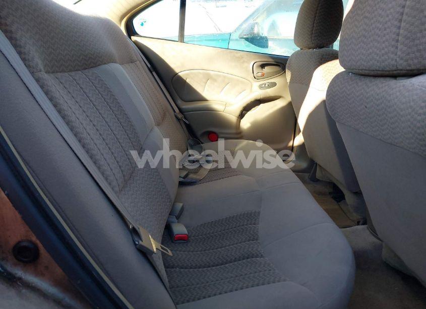 Photo 8 of 2005 Pontiac Grand AM SE (VIN 1G2NE52FX5M207327)