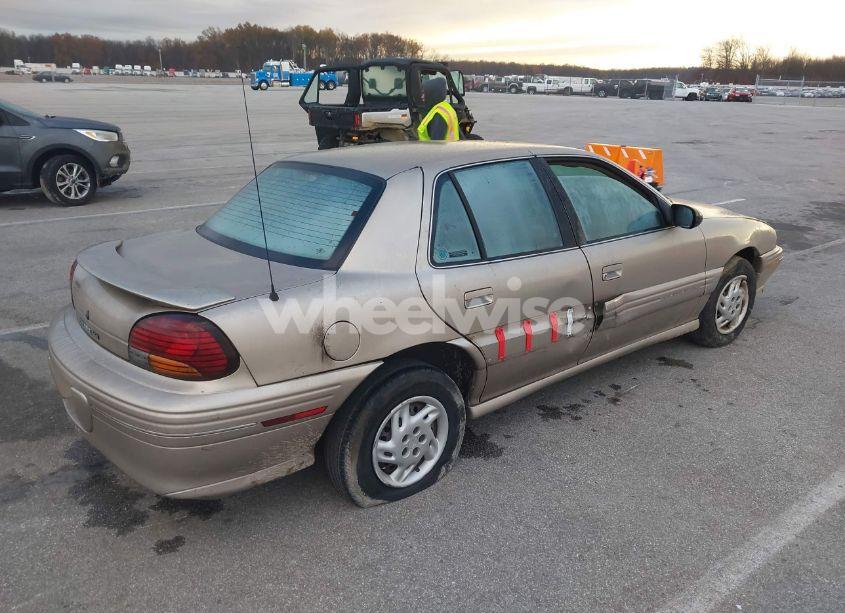 Photo 4 of 1997 Pontiac Grand AM SE (VIN 1G2NE52T1VM565468)