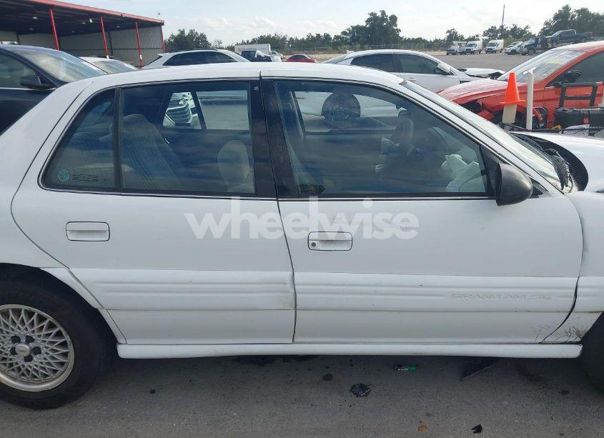 Photo 13 of 1997 Pontiac Grand AM SE (VIN 1G2NE52T3VC809661)