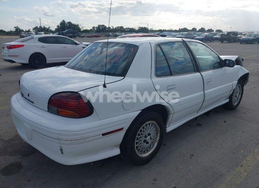 Photo 4 of 1997 Pontiac Grand AM SE (VIN 1G2NE52T3VC809661)