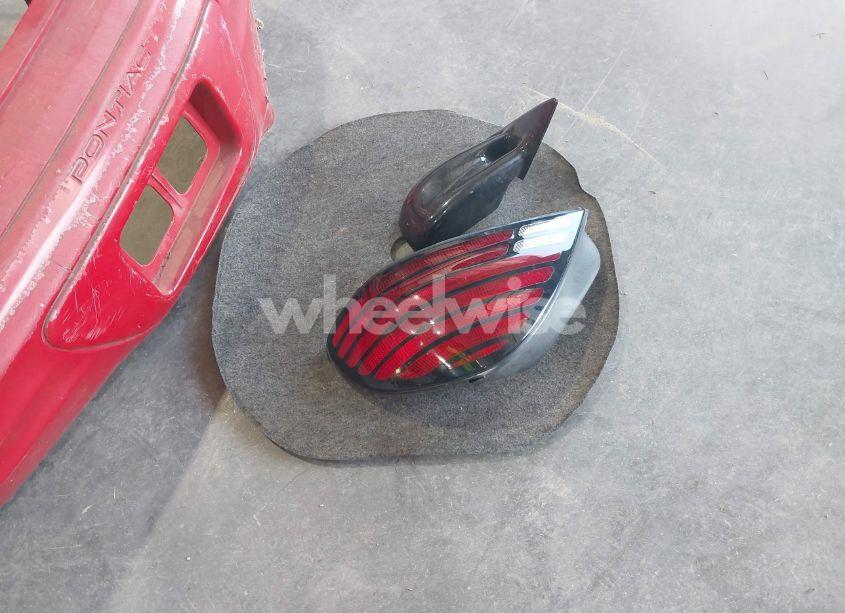 Photo 13 of 2001 Pontiac Grand AM SE1 (VIN 1G2NF52T31C129492)