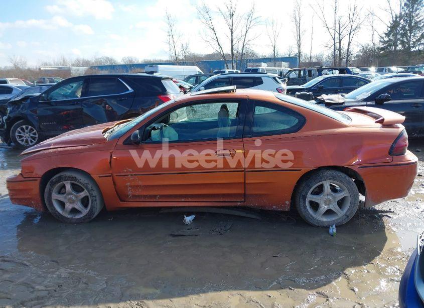 Photo 14 of 2004 Pontiac Grand AM GT (VIN 1G2NW12E94C157702)