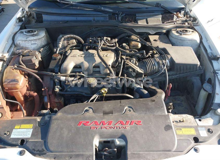 Photo 10 of 2000 Pontiac Grand AM GT (VIN 1G2NW52E9YM800122)
