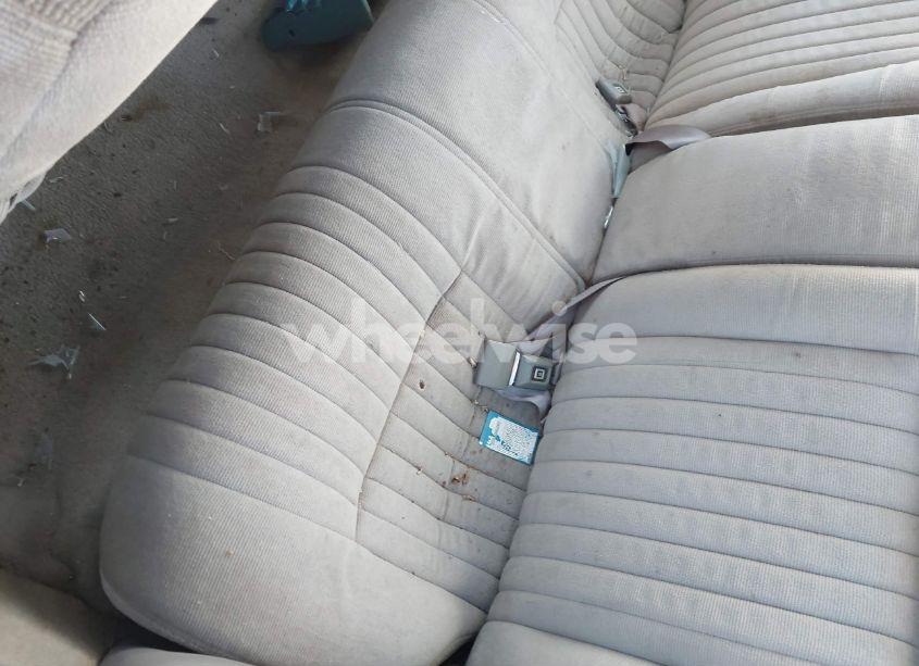 Photo 8 of 1993 Pontiac Grand PRIX SE (VIN 1G2WJ14TXPF216290)