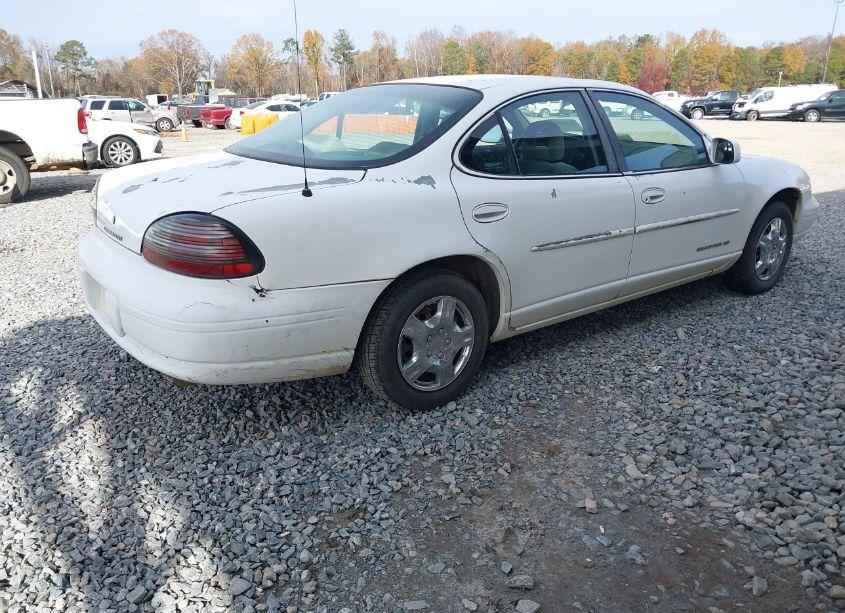 Photo 4 of 1998 Pontiac Grand PRIX SE (VIN 1G2WJ52M7WF279462)