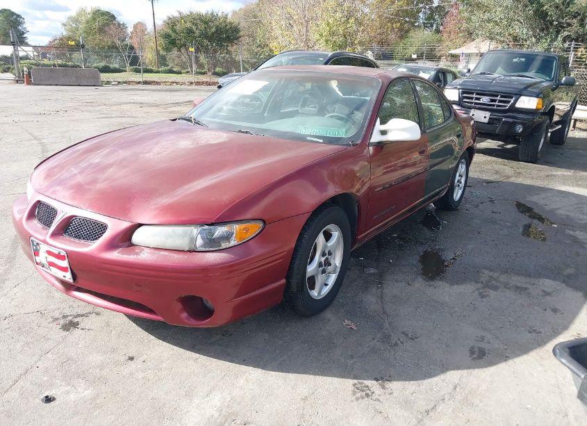 Photo 2 of 2002 Pontiac Grand PRIX SE (VIN 1G2WK52J02F245778)