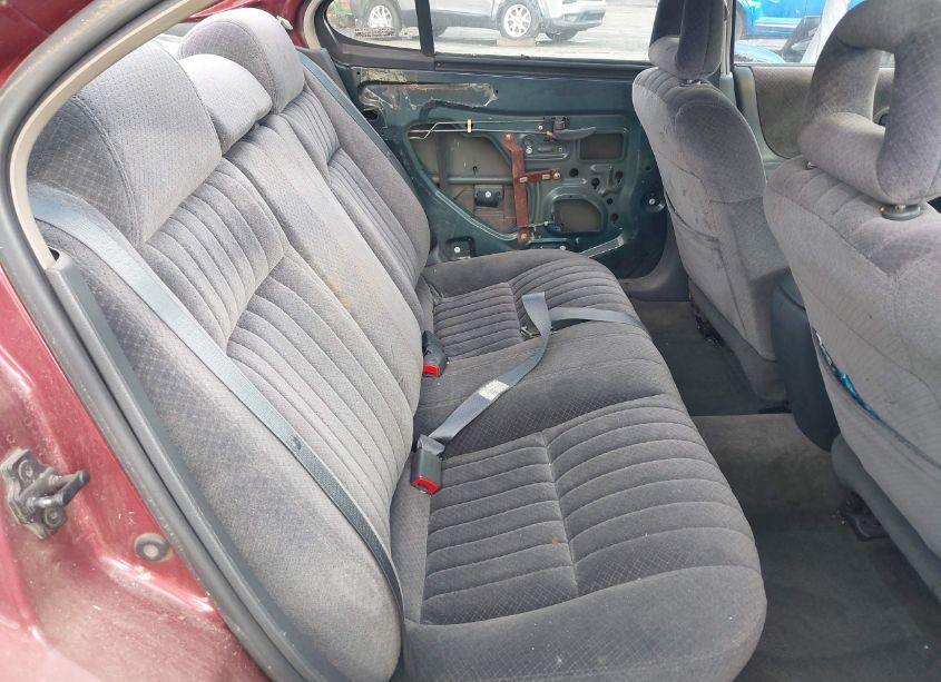 Photo 8 of 2002 Pontiac Grand PRIX SE (VIN 1G2WK52J02F245778)