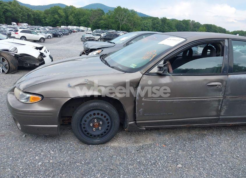 Photo 12 of 2001 Pontiac Grand PRIX SE (VIN 1G2WK52J21F162657)