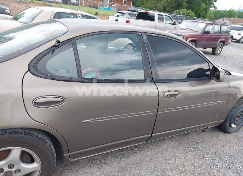 Photo 16 of 2001 Pontiac Grand PRIX SE (VIN 1G2WK52J21F162657)