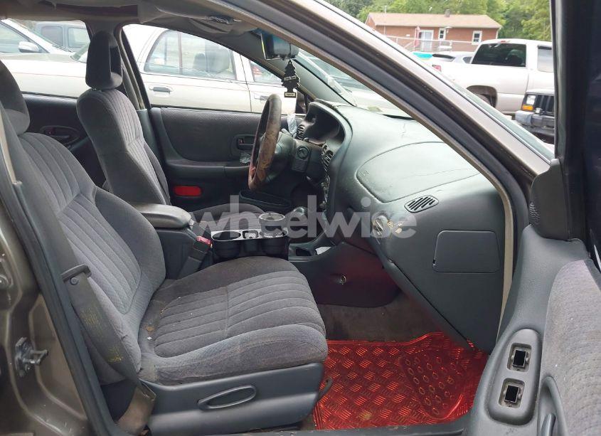 Photo 5 of 2001 Pontiac Grand PRIX SE (VIN 1G2WK52J21F162657)