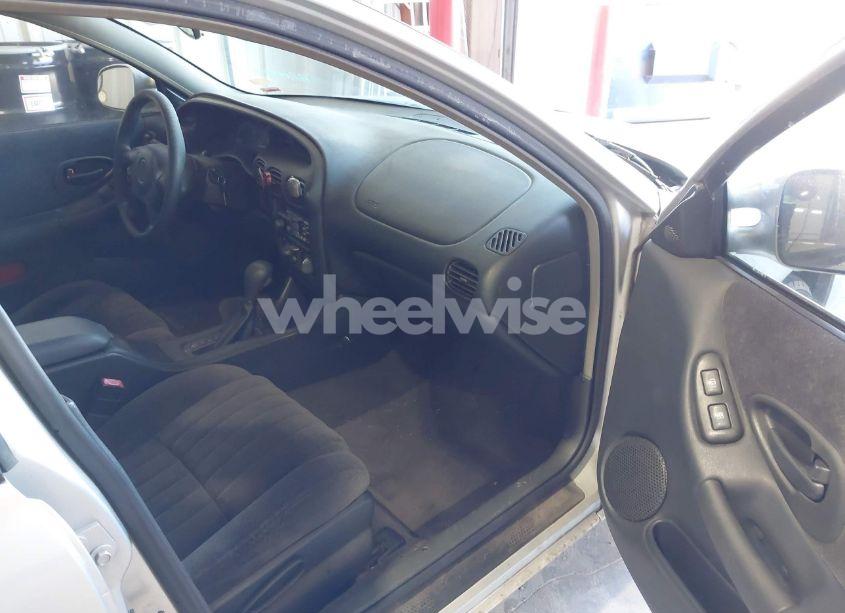 Photo 5 of 2002 Pontiac Grand PRIX SE (VIN 1G2WK52J22F154012)