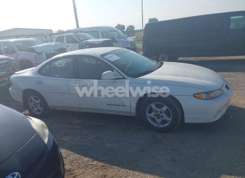 Photo 13 of 2002 Pontiac Grand PRIX SE (VIN 1G2WK52J42F256086)