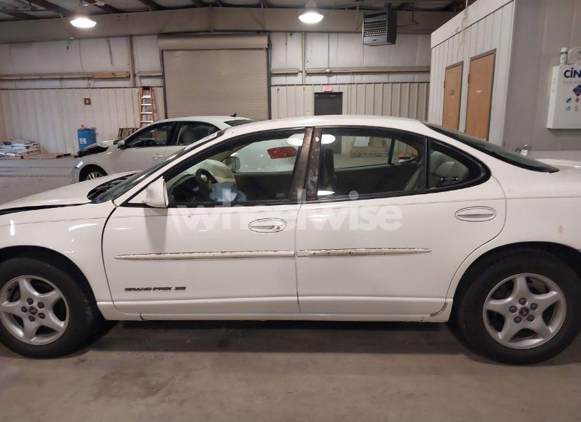 Photo 14 of 2002 Pontiac Grand PRIX SE (VIN 1G2WK52J62F164302)