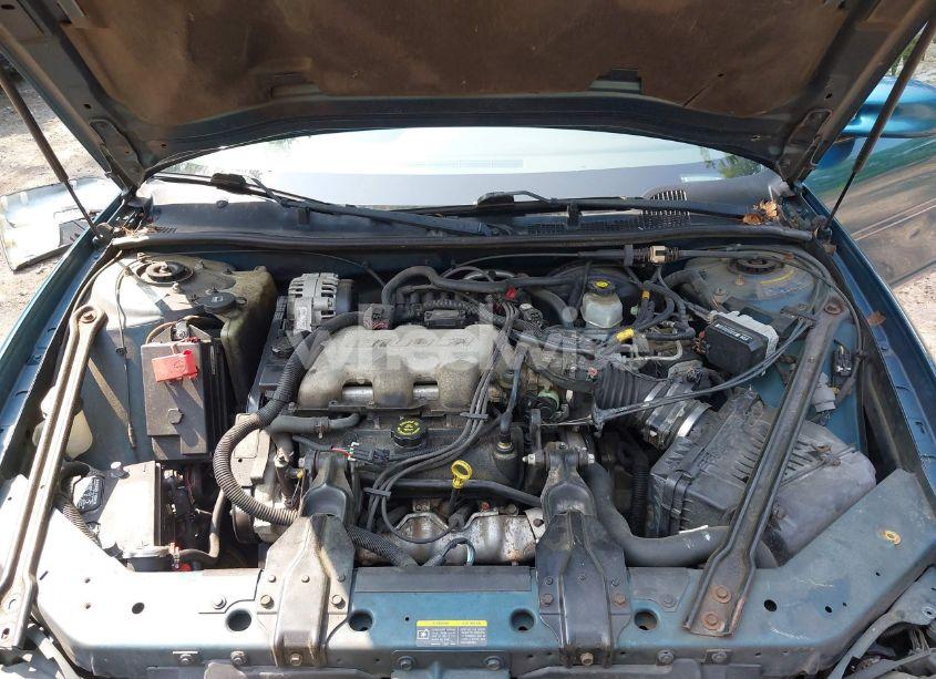 Photo 10 of 2002 Pontiac Grand PRIX SE (VIN 1G2WK52J72F179097)