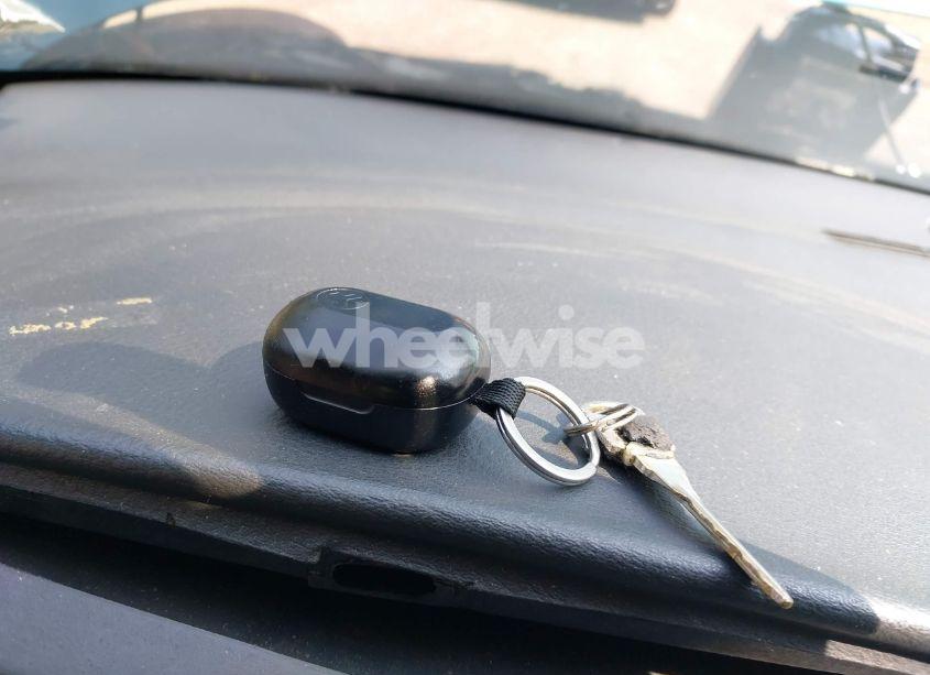 Photo 11 of 2002 Pontiac Grand PRIX SE (VIN 1G2WK52J72F179097)