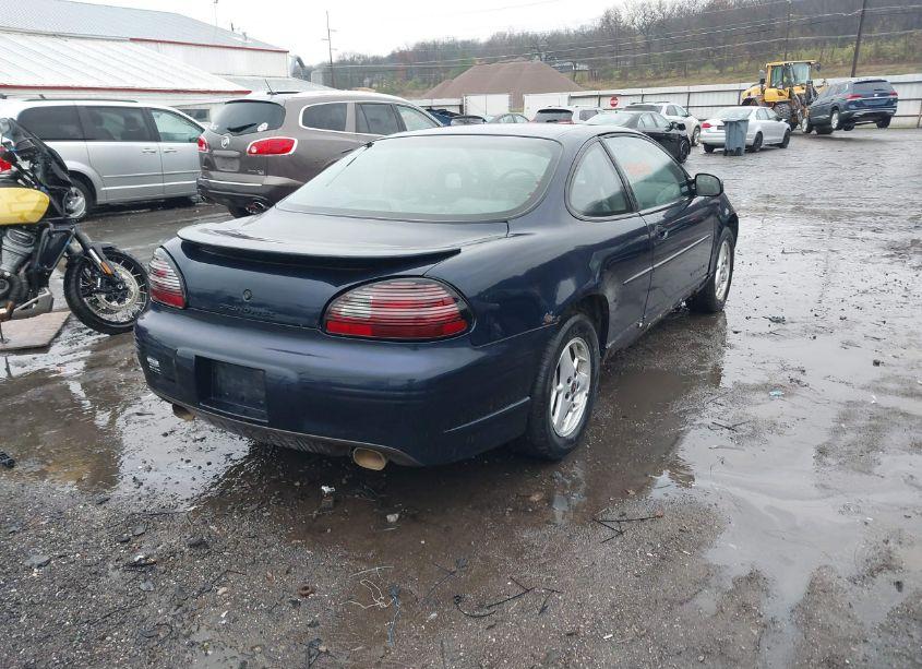 Photo 4 of 2002 Pontiac Grand PRIX GT (VIN 1G2WP12K02F135414)