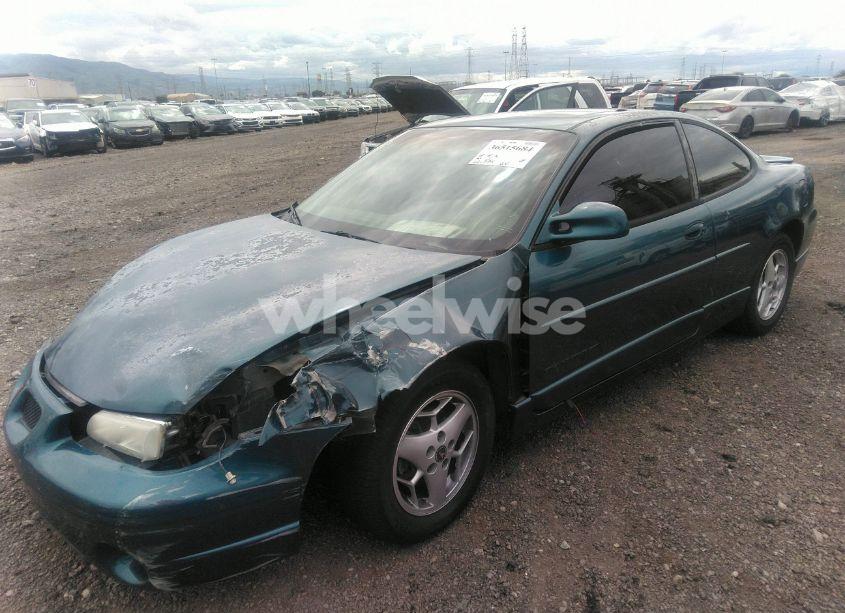 Photo 2 of 2002 Pontiac Grand PRIX GT (VIN 1G2WP12K52F157084)