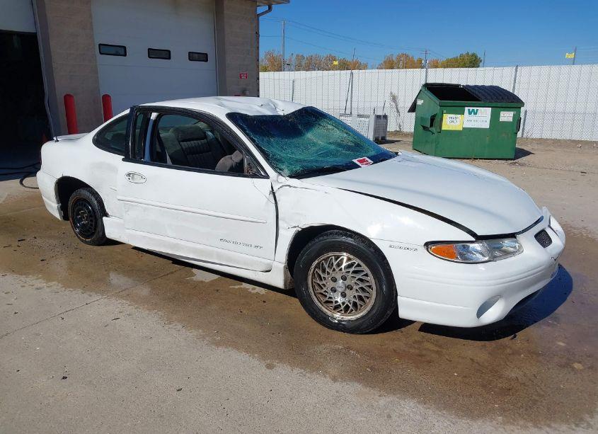 1997 Pontiac Grand PRIX GT (VIN 1G2WP12K5VF213738) main photo