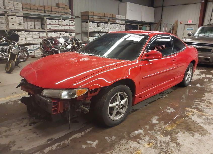 Photo 2 of 2000 Pontiac Grand PRIX GT (VIN 1G2WP12K6YF102829)