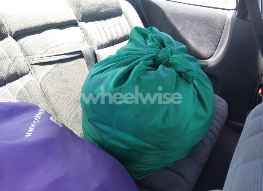 Photo 8 of 1999 Pontiac Grand PRIX GT (VIN 1G2WP12K8XF258725)