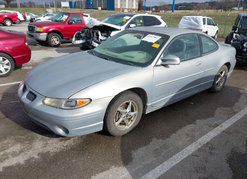 Photo 2 of 2000 Pontiac Grand PRIX GT (VIN 1G2WP12KXYF193152)