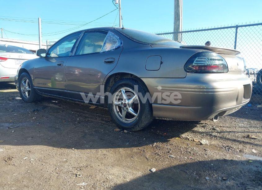 Photo 3 of 2002 Pontiac Grand PRIX GT (VIN 1G2WP52K82F207063)