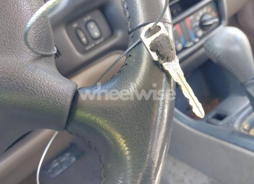 Photo 11 of 2002 Pontiac Grand PRIX GT (VIN 1G2WP52KX2F230599)