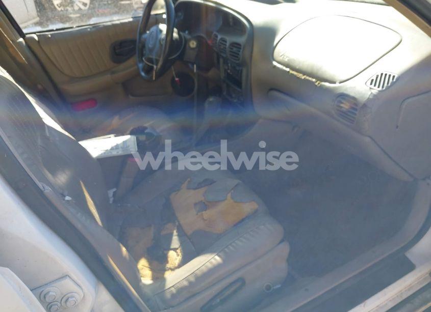 Photo 5 of 2002 Pontiac Grand PRIX GT (VIN 1G2WP52KX2F230599)