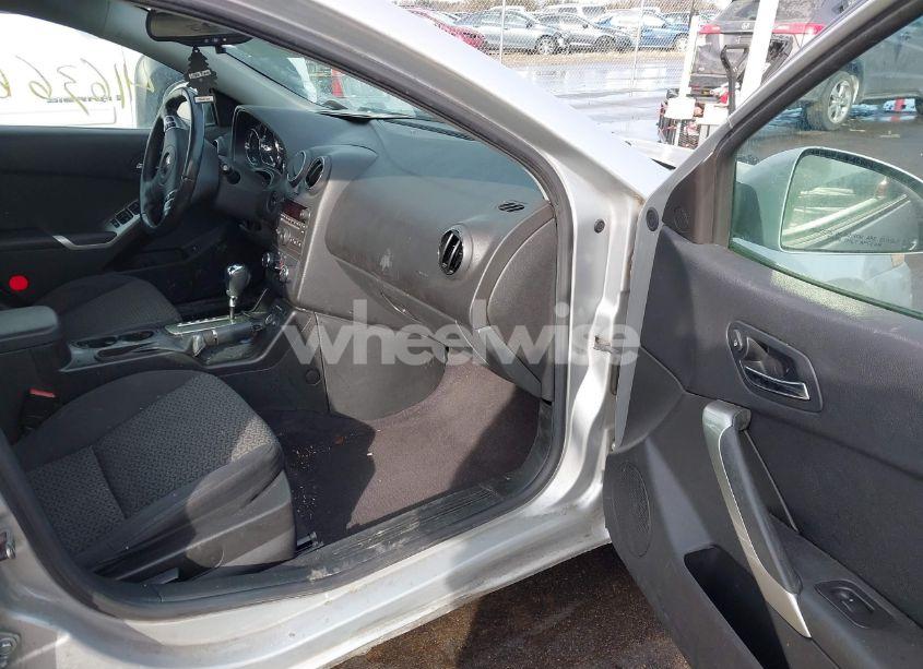 Photo 5 of 2010 Pontiac G6 (VIN 1G2ZA5E00A4117179)