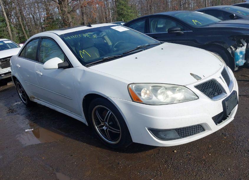 2010 Pontiac G6 (VIN 1G2ZA5E00A4153728) main photo