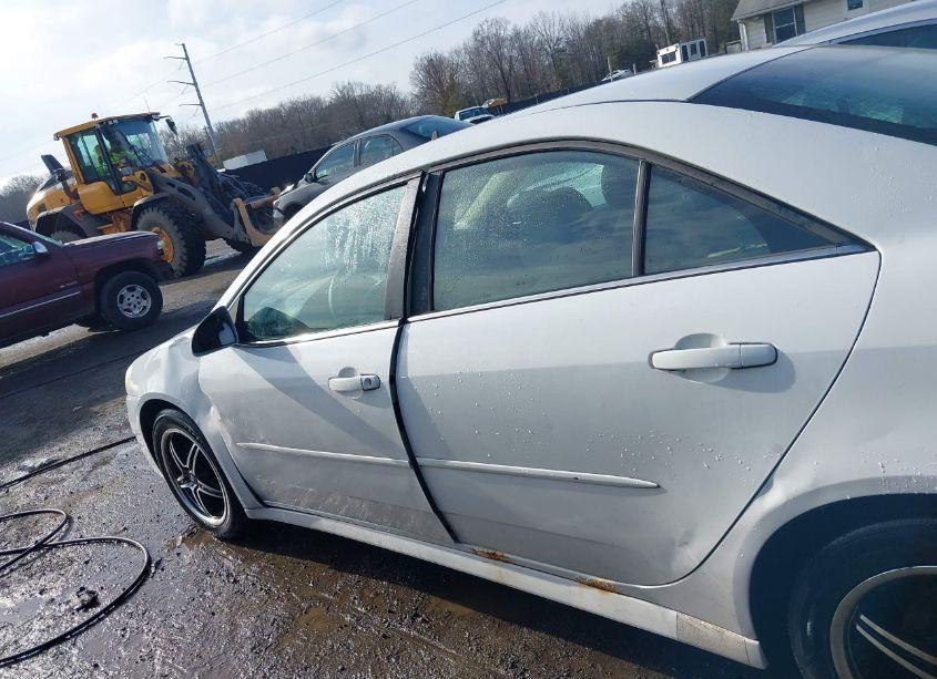 Photo 14 of 2010 Pontiac G6 (VIN 1G2ZA5E00A4153728)