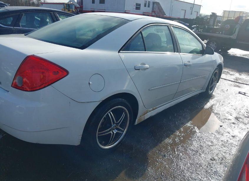 Photo 4 of 2010 Pontiac G6 (VIN 1G2ZA5E00A4153728)