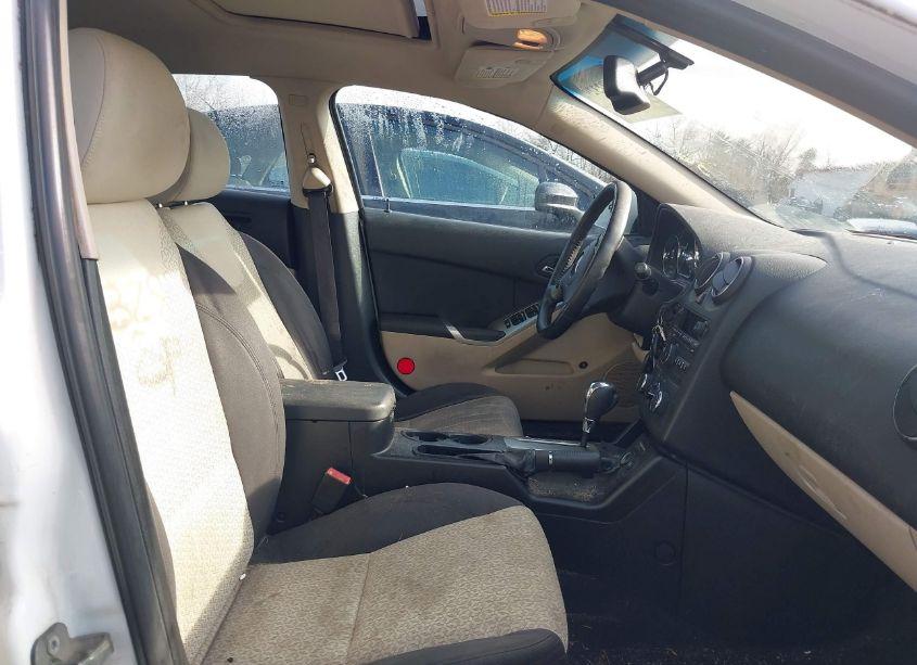 Photo 5 of 2010 Pontiac G6 (VIN 1G2ZA5E00A4153728)