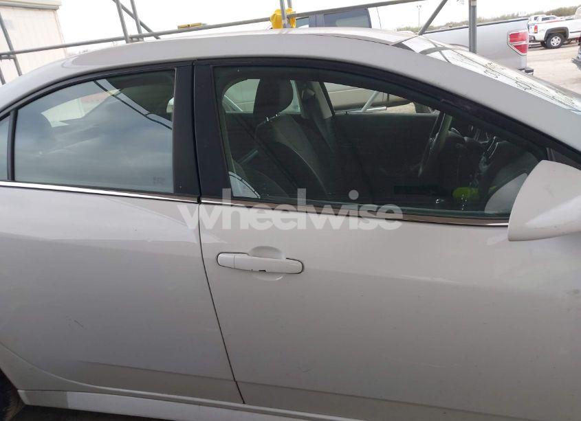 Photo 13 of 2010 Pontiac G6 (VIN 1G2ZA5E03A4126670)