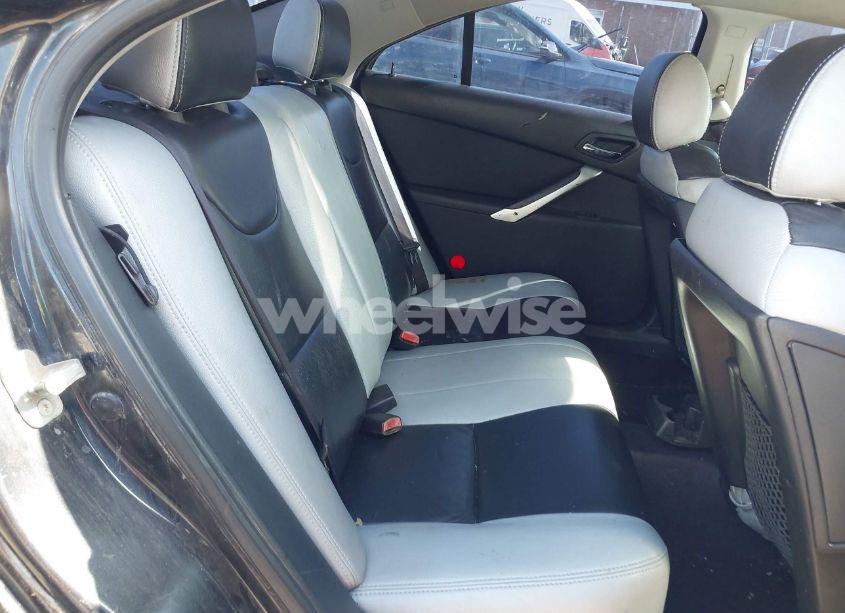 Photo 8 of 2010 Pontiac G6 (VIN 1G2ZA5E04A4113278)