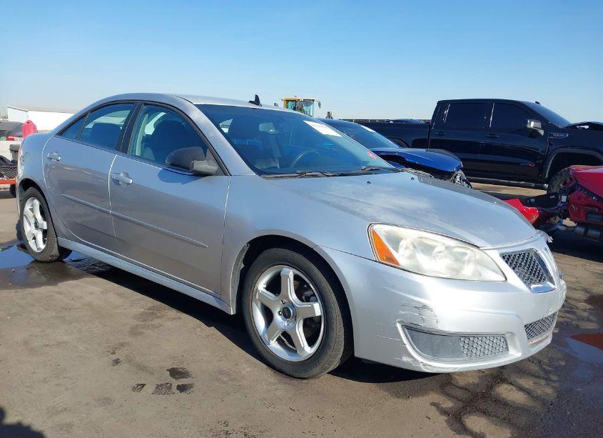 2010 Pontiac G6 (VIN 1G2ZA5EB8A4165305) main photo