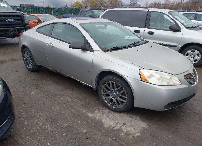 2007 Pontiac G6 GT (VIN 1G2ZH18N374222447) main photo