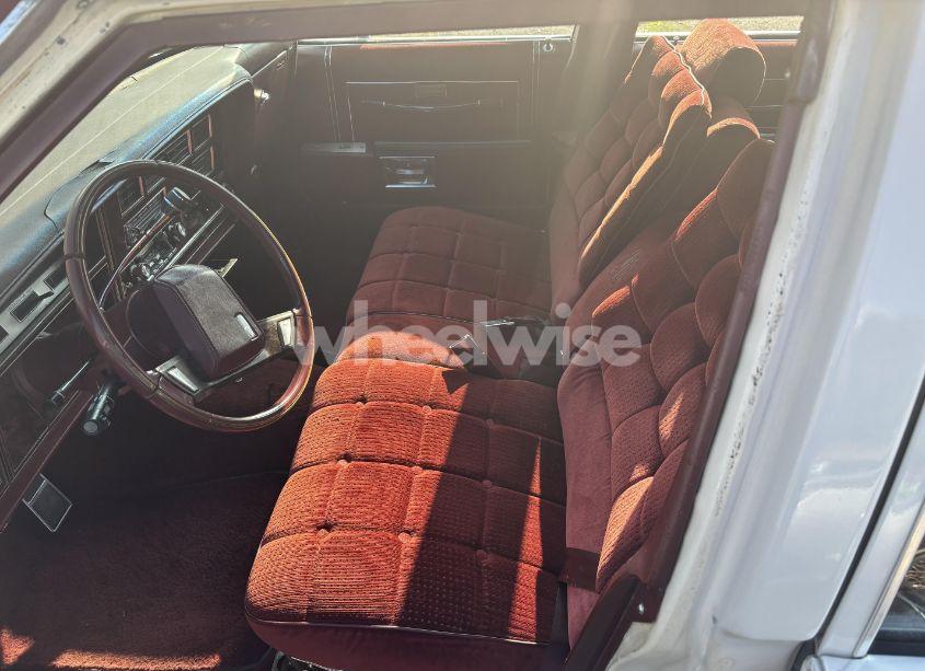 Photo 5 of 1984 Oldsmobile Delta 88 ROYALE BROUGHAM (VIN 1G3AY69Y8EM716945)