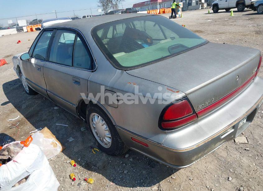 Photo 3 of 1996 Oldsmobile 88 LS (VIN 1G3HN52K9T4857401)
