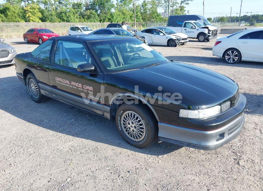 1988 Oldsmobile Cutlass SUPREME INTERNATIONAL SERIES (VIN 1G3WR14W4JD316256) main photo