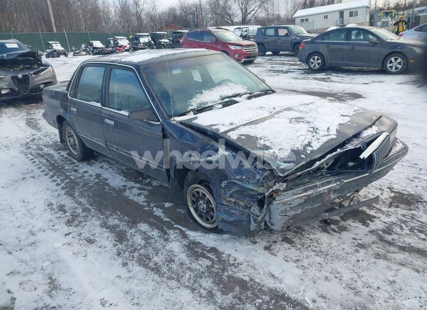 1995 Buick Century SPECIAL (VIN 1G4AG55M5S6467838) main photo