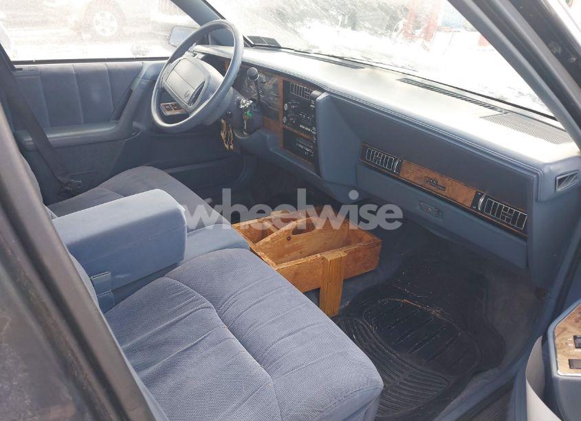 Photo 5 of 1995 Buick Century SPECIAL (VIN 1G4AG55M5S6467838)
