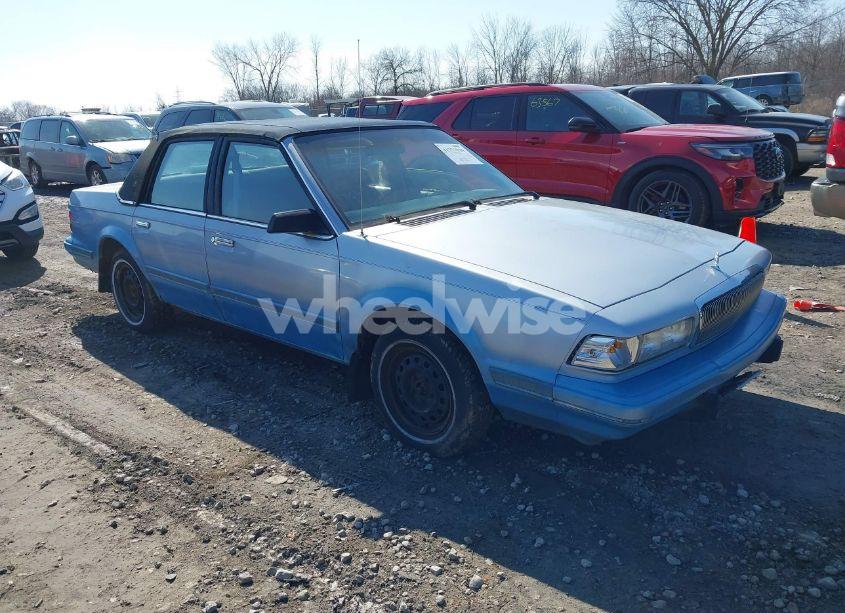 1995 Buick Century SPECIAL (VIN 1G4AG55M9S6490572) main photo