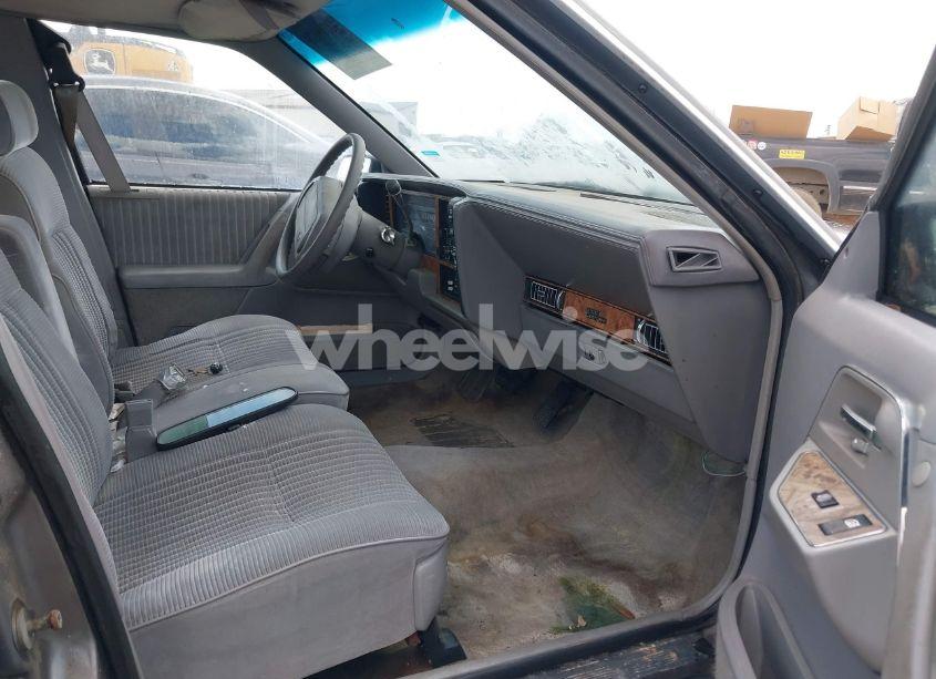 Photo 5 of 1993 Buick Century SPECIAL (VIN 1G4AG55N0P6423827)