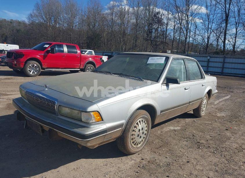Photo 2 of 1992 Buick Century LIMITED (VIN 1G4AL54N8N6465236)