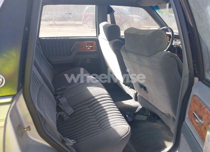 Photo 8 of 1992 Buick Century LIMITED (VIN 1G4AL54N8N6465236)