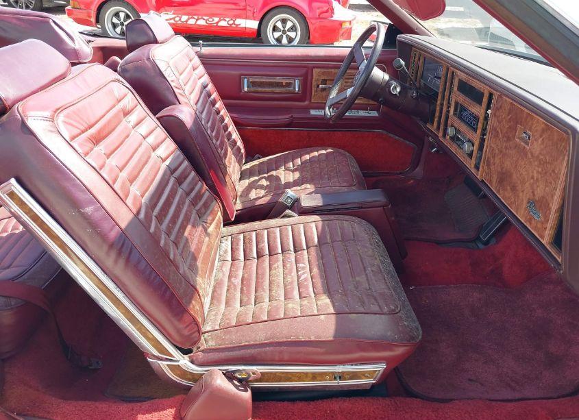 Photo 5 of 1982 Buick Riviera N/A (VIN 1G4AZ67Y1CE433516)