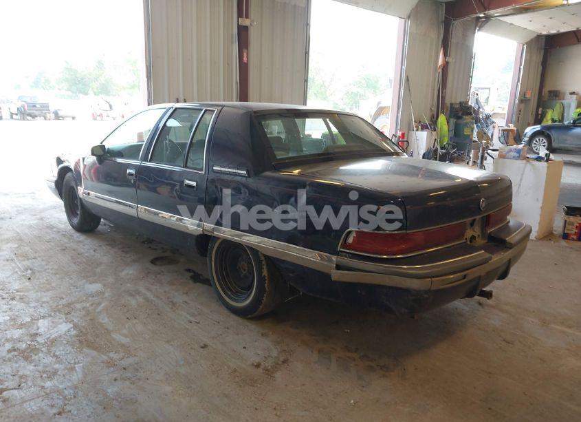 Photo 3 of 1993 Buick Roadmaster N/A (VIN 1G4BN5375PR423724)